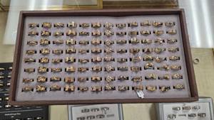 lot 59 image: Jewelry Store Ring Sample Tray - Many with Stones