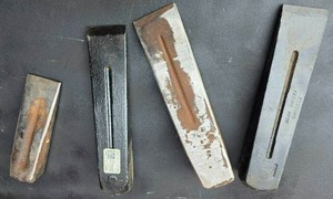 lot 03 image: 4 splitting wedges