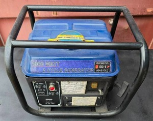 lot 10 image: Never used BRAND-NEW 1000 Watt 2 Cycle Generator