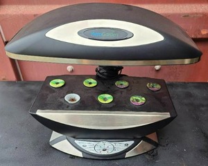 lot 11 image: AEROGARDEN Indoor Hydrophonic Gardening System