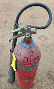 lot 15 image: Vintage Old CO2 Shop Fire Extinguisher  Old Shop Fire Extinguisher