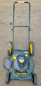 lot 28 image: BRAND NEW Craftsman Lawn Mower