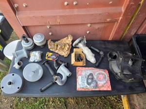 lot 30 image: PumpCompressor fittings and parts (Possibly for a Hitachi air compressor)