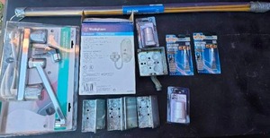 lot 52 image: Electrical and plumbing items