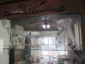 lot 17 image: Collection of vintage glass serving...