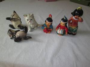 lot 25 image: Vintage KREISS Siamese cat salt and...