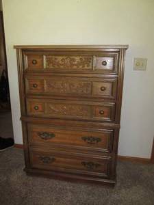 lot 27 image: Vintage carved wood 5-drawer highbo...