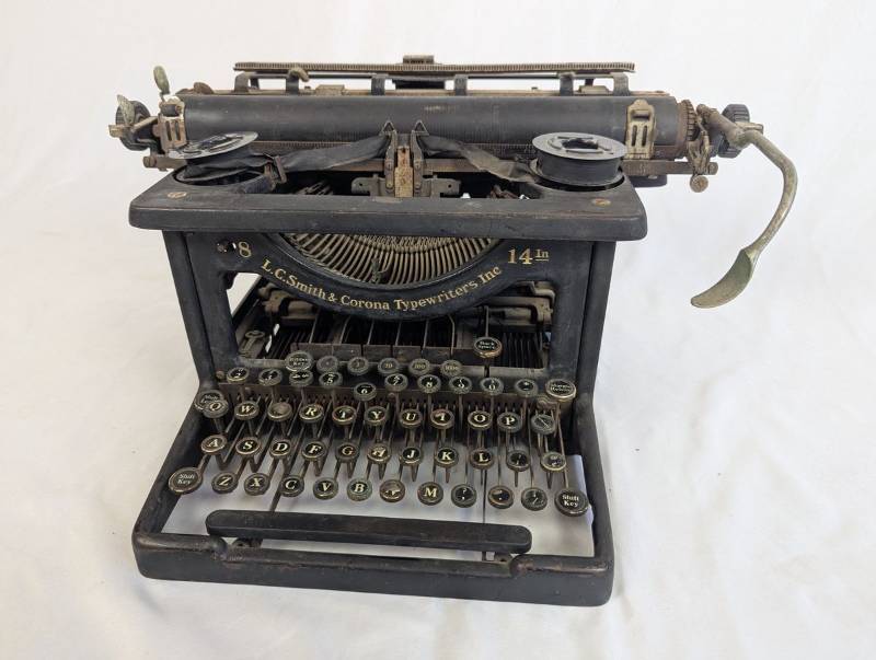 Trove of Vintage Treasures | K-BID