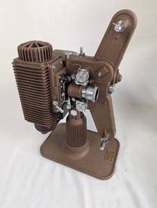 Revere Standard 8mm Projector Model 80