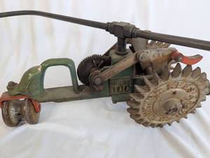 lot 12 image: Kees Krauler Model 100 Lawn Sprinkler - All Original