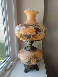 lot 7 image: Beautiful Vintage Double Lamp