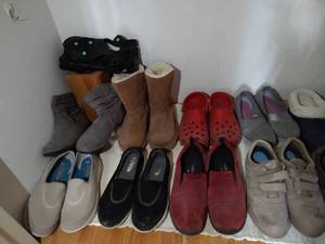 lot 48 image: (11) Pairs of Shoes & (2) Ice Grippers
