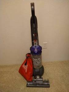 lot 64 image: Dyson Animal DC65 Bagless Vacuum