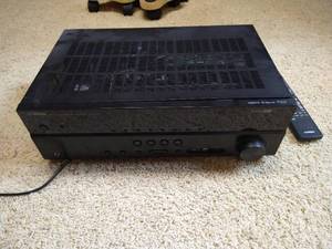 lot 122 image: Yamaha RX-V373 Receiver With Remote