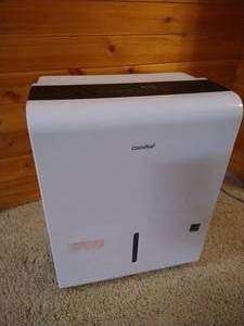 lot 129 image: Comfee 30 Pint Dehumidifier