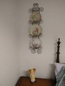 lot 136 image: Decor Lot - PlatesWall Holder & Angel Figurine