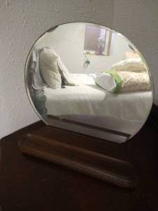 lot 143 image: Antique Mirror on Stand