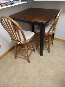 lot 154 image: Table & (2) Swivel Chairs