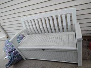 lot 171 image: Outdoor Storage Patio Bench With Cushions