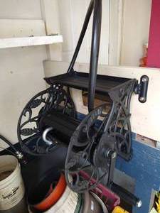 lot 186 image: Heavy Metal Hose Reel