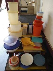 lot 190 image: Large Tupperware Lot