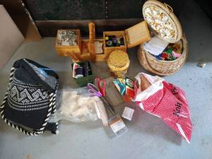 lot 197 image: Embroidery, Buttons, Sewing Notions, Etc
