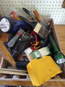 lot 200 image: Large Flat of Tools - Huge Variety