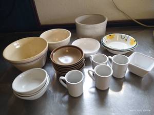 lot 234 image: Stoneware Items, Unmarked Crock, Etc