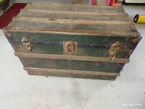 lot 251 image: Antique Trunk