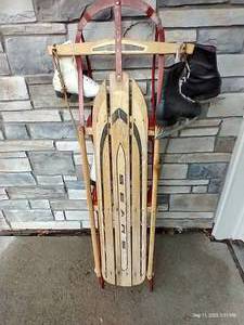 lot 252 image: Toboggan & Skates - Decor