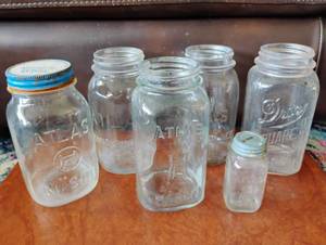 lot 257 image: Vintage Mason Jars - Atlas & Drey