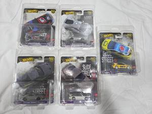lot 171 image: Hot Wheels Street Slide 2 Collection