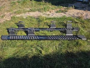 lot 184 image: 2017-2022 Ford F250 Running Boards