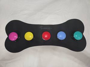 lot 195 image: Dog Training Buttons