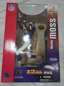 lot 206 image: Randy Moss Figurine