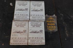 lot 21 image: Old-Fashioned Cut Nails