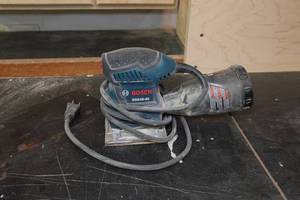 lot 29 image: Bosch Electric Sander