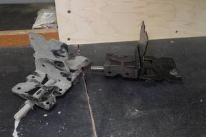 lot 47 image: Heavy Duty Gate Hinges