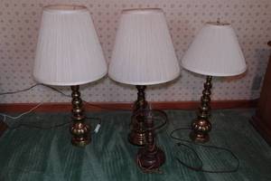 lot 325 image: Table Lamps