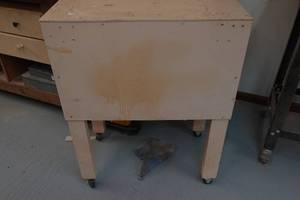 lot 54 image: Rolling Work Station