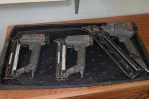 lot 66 image: 3 Pneumatic Nailers