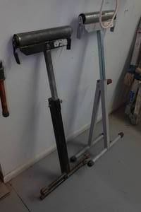 lot 109 image: 2 Adjustable Height Roller Stands