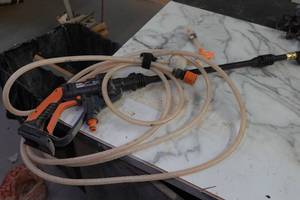 lot 120 image: Worx Cordless Pressure Washer Gun
