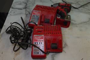 lot 121 image: 2 Milwaukee Battery Chargers and Drill