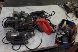 lot 122 image: Assorted Power Tools - Rotozip, Router, Jig Saw
