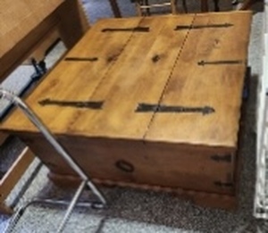 lot 136 image: Wood Coffee Table
