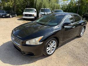 lot 14 image: 2012 Nissan Maxima