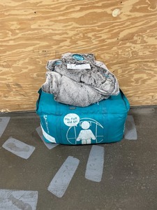 lot 25 image: Lovesac CitySac with Cover