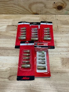 lot 39 image: 14 in. NPT T Style Coupler and Plug Kit