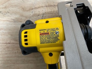 lot 175 image: DEWALT - Lot of 2 - Drywall Screw Gun and Cut Off Tool (Non Working)